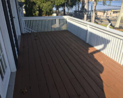 Harveys Lake Deck Staining